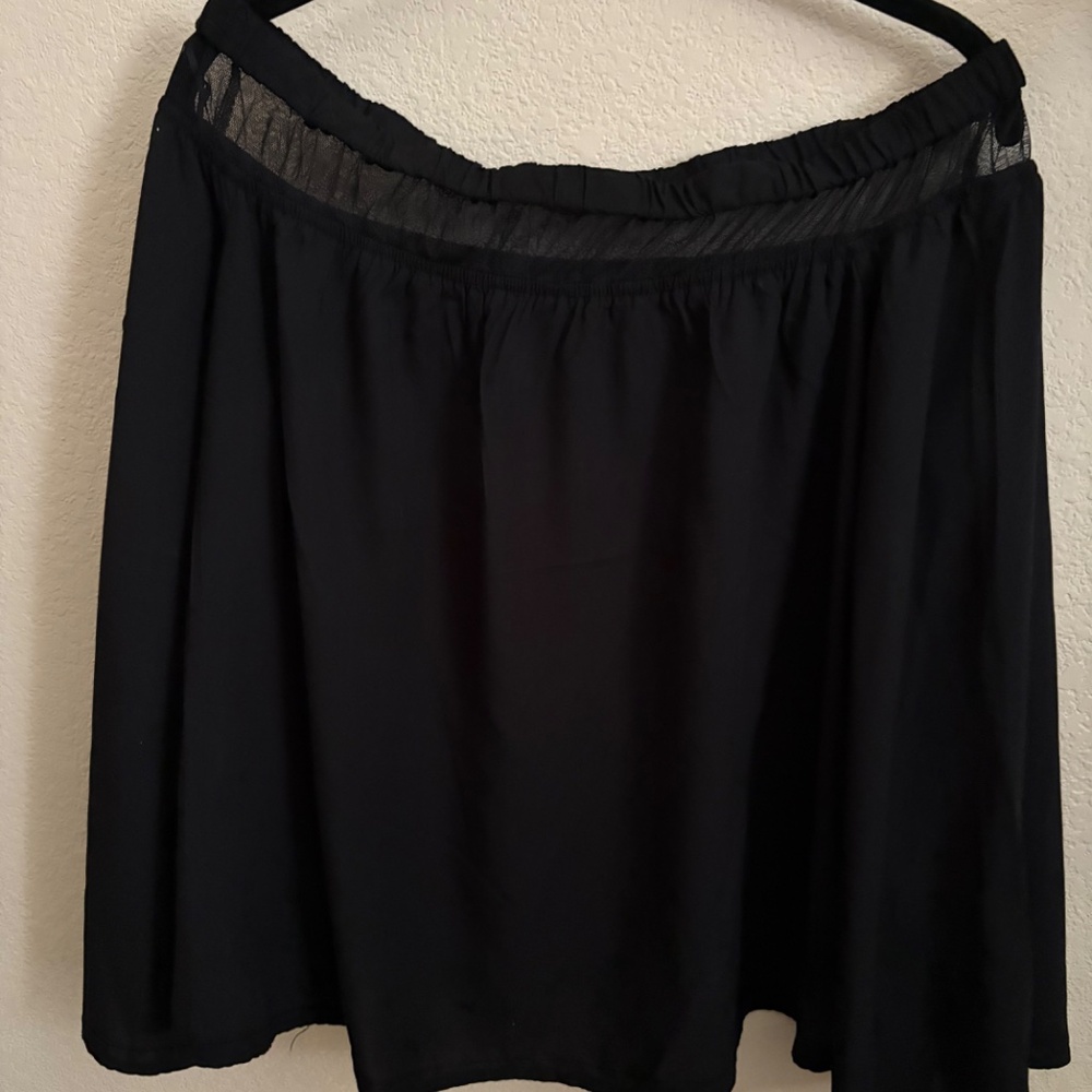 Rock and Republic off shoulder top